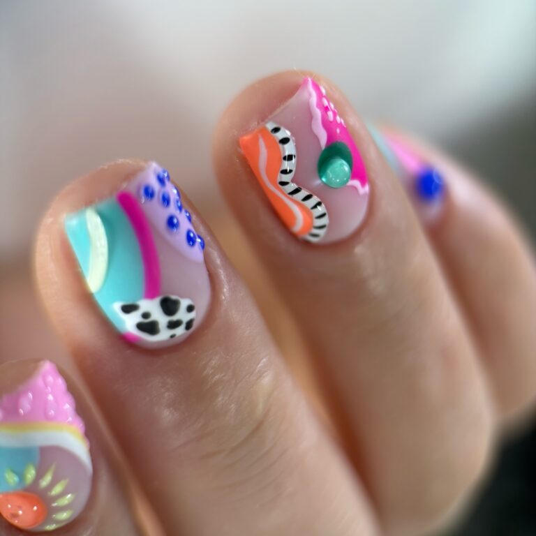 10+Trendy Nail Colors